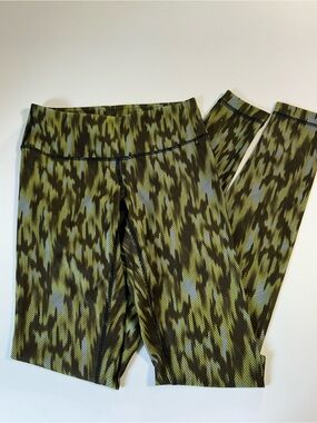 Lululemon‎ Wunder Under leggings workout activewear size 2 Pear Inkwell